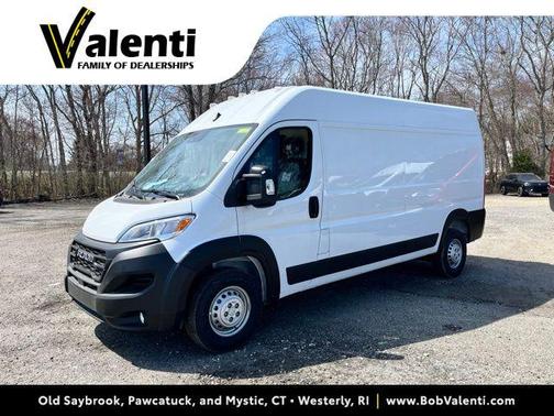 Bright White Clearcoat 2026 RAM ProMaster 2500 Tradesman