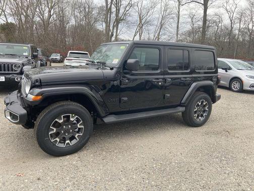 2026 Jeep Wrangler 4-Door Sahara 4x4