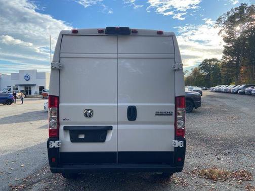 2025 RAM ProMaster 2500 Tradesman