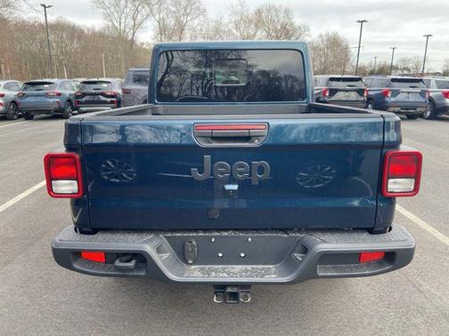 2025 Jeep Gladiator Nighthawk