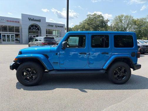Hydro Blue Pearlcoat 2022 Jeep Wrangler Unlimited Sahara