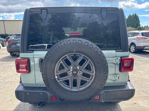 Earl Clearcoat 2027 Jeep Wrangler Sport S