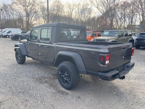 2025 Jeep Gladiator Sport