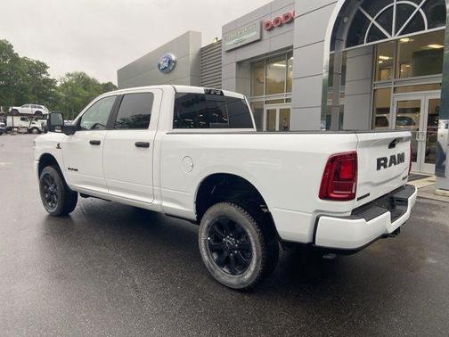 2025 RAM 2500 Lone Star Crew Cab 4x4 6'4' Box