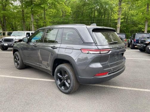 2025 Jeep Grand Cherokee Limited X