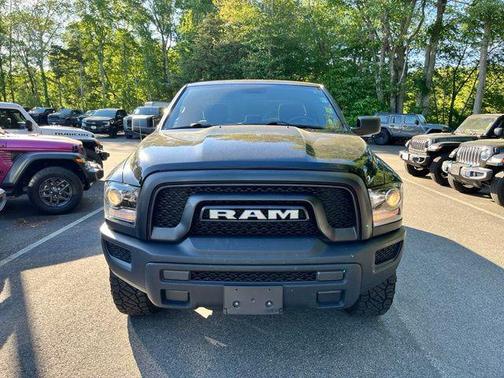 Diamond Black Crystal Pearlcoat 2022 RAM 1500 Classic Warlock Quad Cab 4x4 6'4' Box
