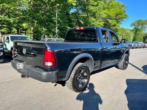 Diamond Black Crystal Pearlcoat 2022 RAM 1500 Classic Warlock Quad Cab 4x4 6'4' Box