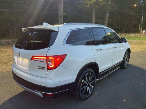 2021 Honda Pilot Touring 8-Passenger