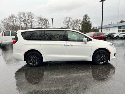 2020 Chrysler Pacifica L