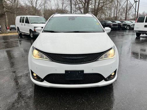 2020 Chrysler Pacifica L