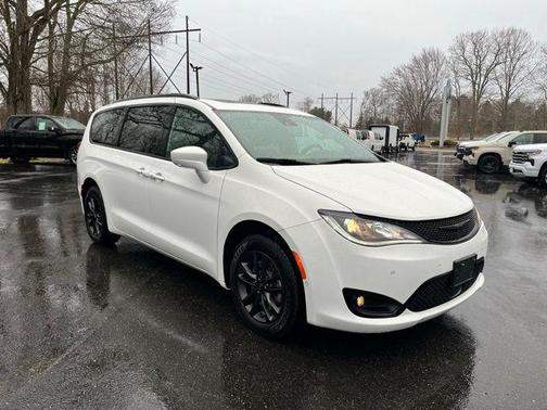 2020 Chrysler Pacifica L