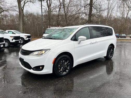 2020 Chrysler Pacifica L