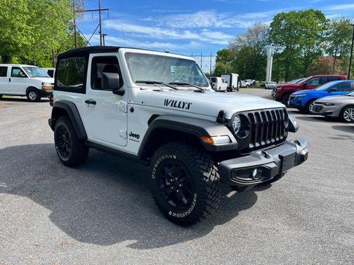 Bright White Clearcoat 2022 Jeep Wrangler Willys
