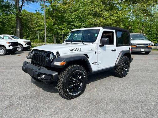 Bright White Clearcoat 2022 Jeep Wrangler Willys