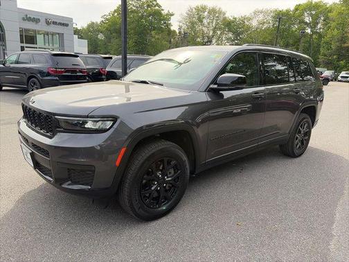 Baltic Gray Metallic Clearcoat 2025 Jeep Grand Cherokee L Altitude