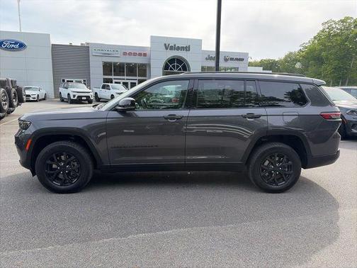 Baltic Gray Metallic Clearcoat 2025 Jeep Grand Cherokee L Altitude