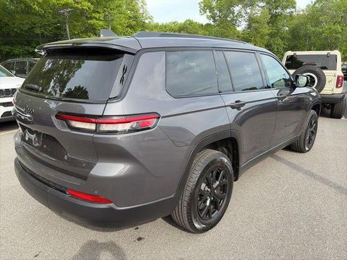 Baltic Gray Metallic Clearcoat 2025 Jeep Grand Cherokee L Altitude