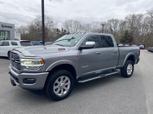 2022 RAM 2500 Laramie Crew Cab 4x4 6'4' Box