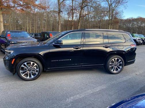 2022 Jeep Grand Cherokee L Overland