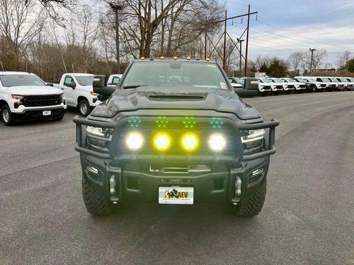 2023 RAM 3500 Laramie Crew Cab 4x4 6'4' Box