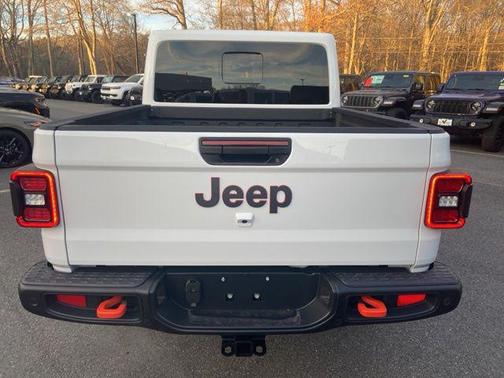 2026 Jeep Gladiator Mojave X 4x4