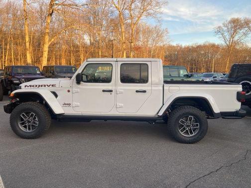 2026 Jeep Gladiator Mojave X 4x4
