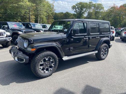 2025 Jeep Wrangler 4-Door Sahara 4x4