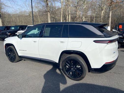 2024 Jeep Wagoneer S Launch Edition