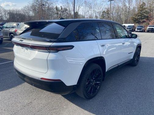 2024 Jeep Wagoneer S Launch Edition