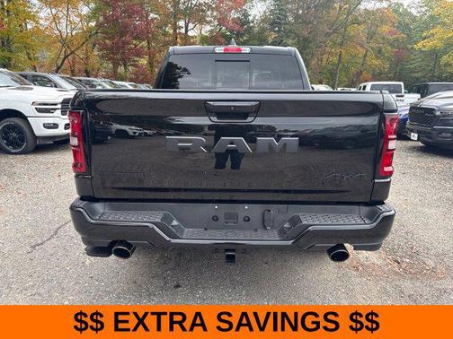 Diamond Black Crystal Pearlcoat 2026 RAM 1500 Big Horn/Lone Star