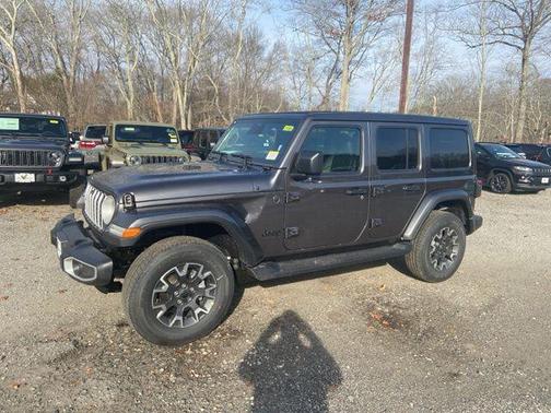2026 Jeep Wrangler 4-Door Sahara 4x4