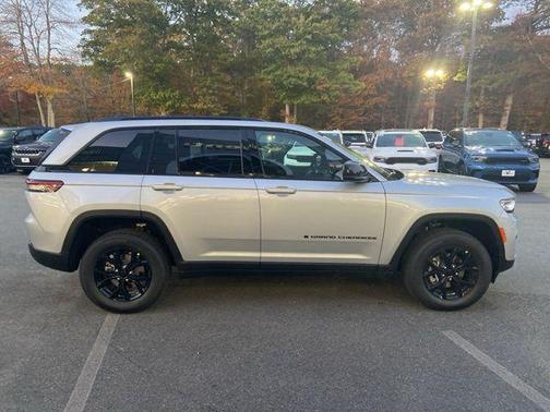2025 Jeep Grand Cherokee Altitude