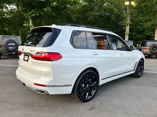 2022 BMW X7 xDrive40i