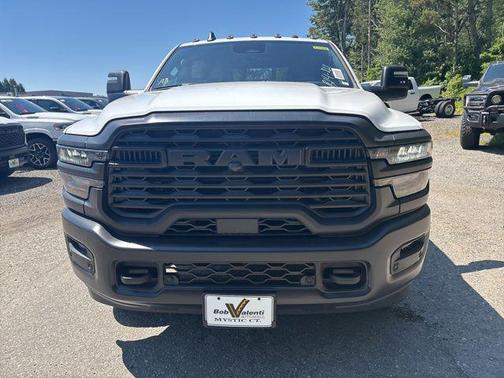 2025 RAM 2500 Tradesman Crew Cab 4x4 6'4' Box