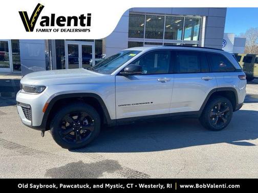 Silver Zynith 2026 Jeep Grand Cherokee Limited