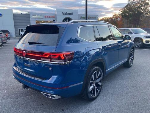 2025 Volkswagen Atlas 2.0T SEL Premium R-Line 4MOTION