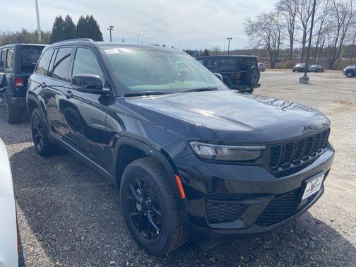 2025 Jeep Grand Cherokee Altitude