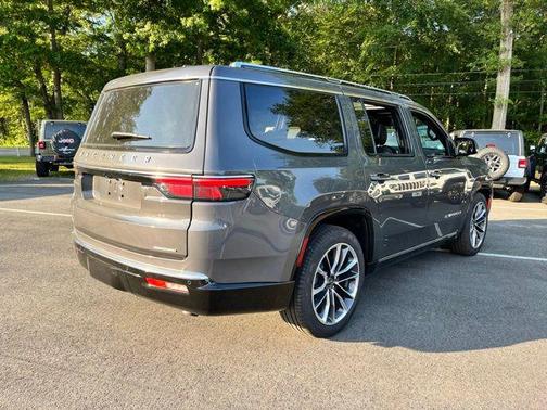2023 Jeep Wagoneer Series III 4x4