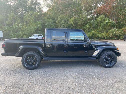 2025 Jeep Gladiator High Tide
