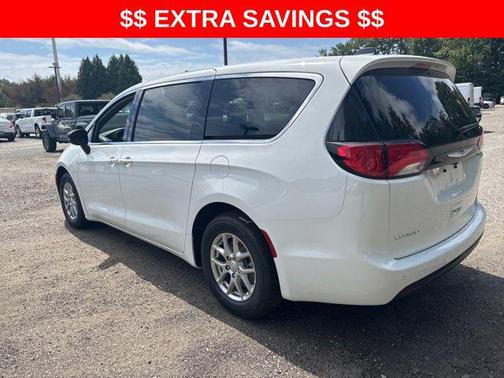 2026 Chrysler Voyager LX