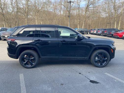 2025 Jeep Grand Cherokee Limited X