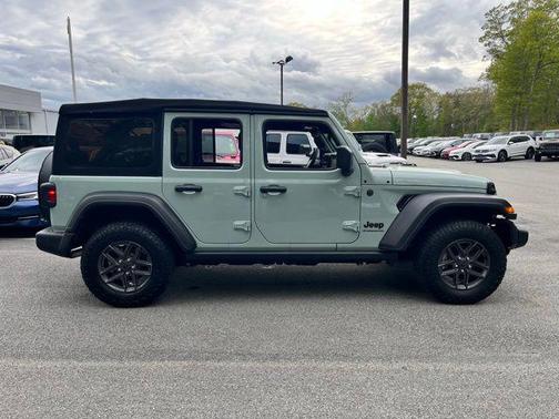 Earl Clearcoat 2024 Jeep Wrangler Sport S