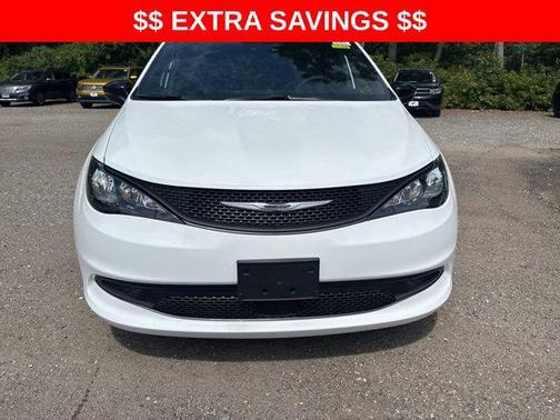 2026 Chrysler Voyager LX