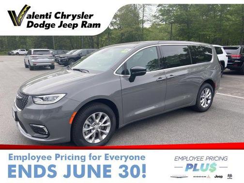 2025 Chrysler Pacifica L
