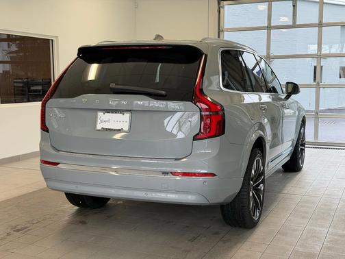 2026 Volvo XC90 Plug-In Hybrid T8 Ultra 7-Seater