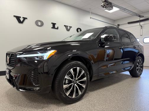 2025 Volvo XC60 B5 AWD Plus