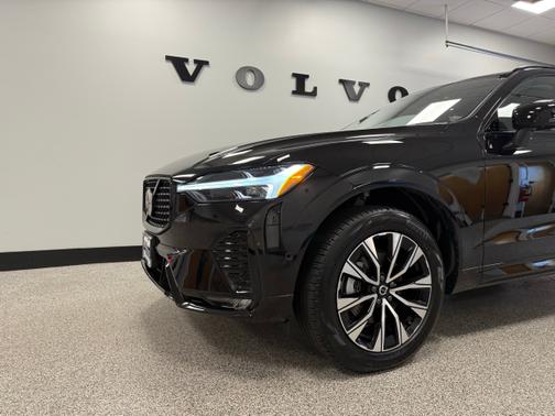 2025 Volvo XC60 B5 AWD Plus