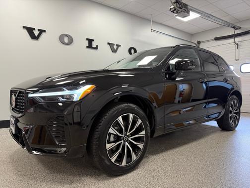 2025 Volvo XC60 B5 AWD Plus