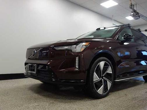 2025 Volvo EX90 Ultra