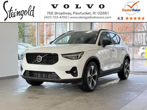 2026 Volvo XC40 B5 Plus